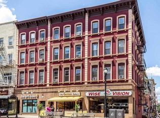 332 Washington St APT 3, Hoboken, NJ 07030