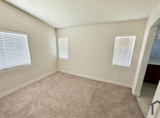 2820 China Cove St, Laughlin, NV 89029