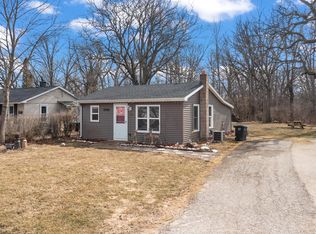 28701 105th St, Trevor, WI 53179