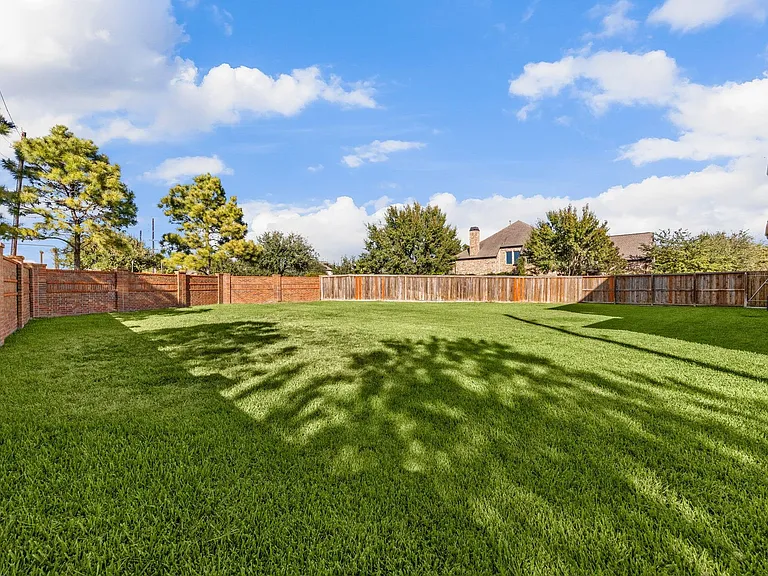 2102 Granite Brook Ln — Photo 35