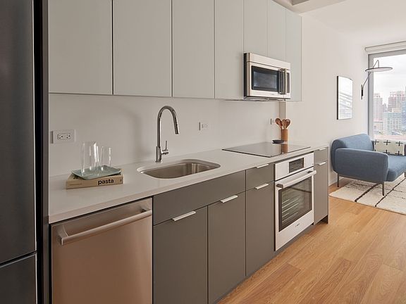 3rd image of 346 Kent Ave #908