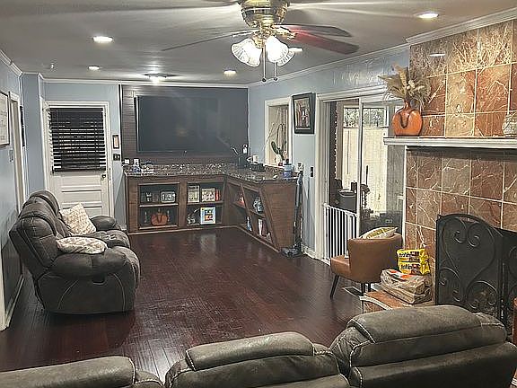 5th image of 2763 Hayden Dr