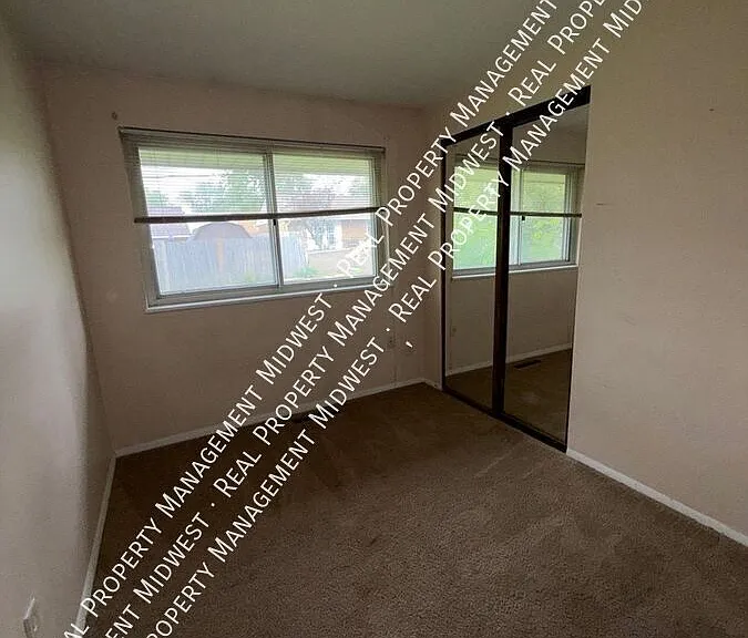 5885 Craftmore Dr — Photo 15