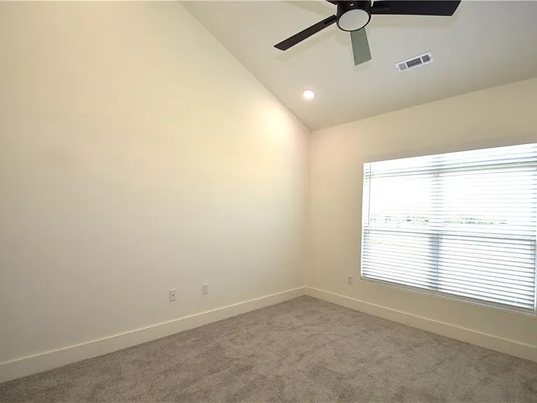 470 Amethyst Rd — Photo 20