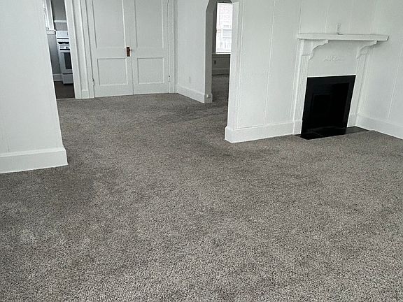 3rd image of 305 6th St #2
