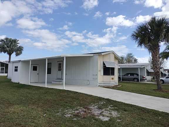 3rd image of 14424 Isla Flores Ave