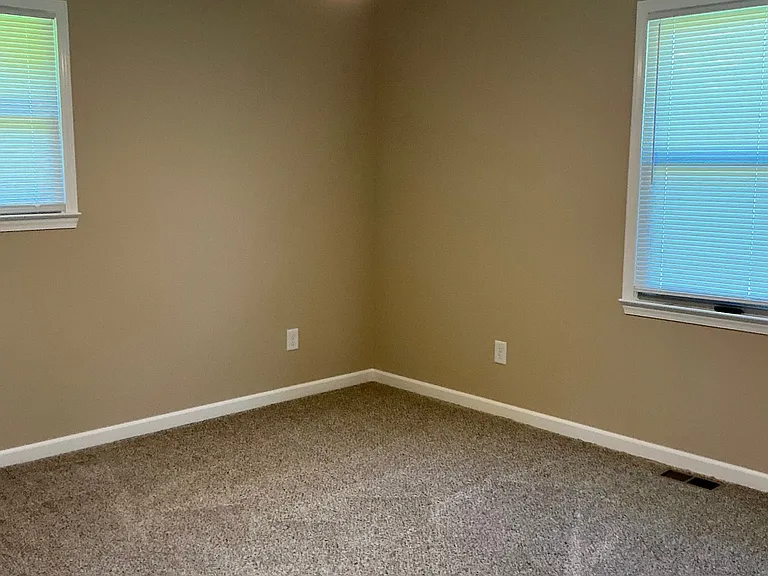 275 Attaway Rd — Photo 11