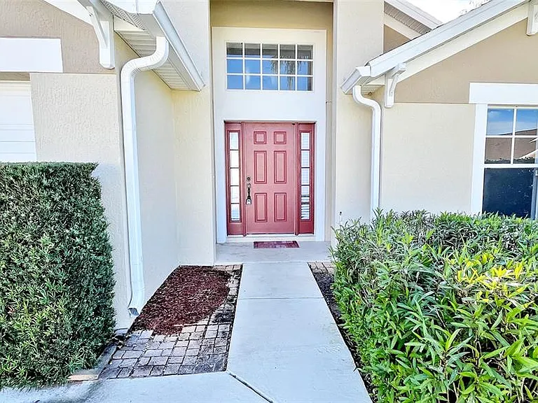 337 Silver Palms Cir — Photo 4