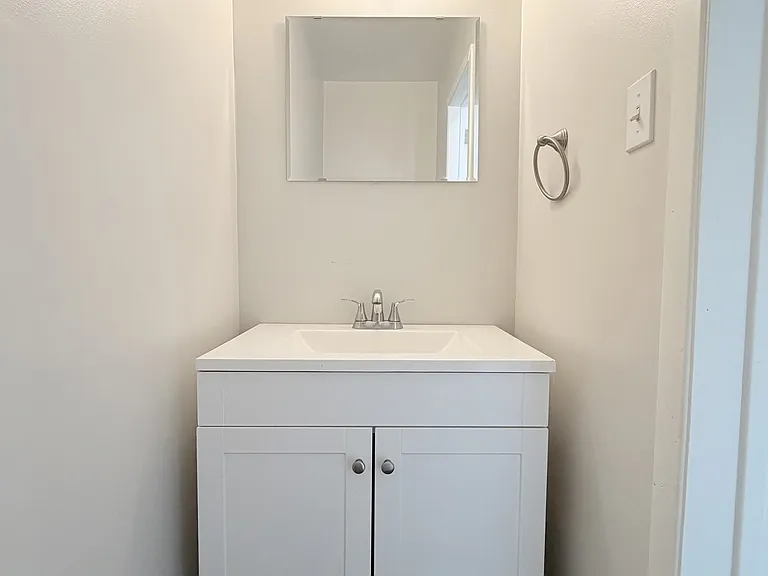 766 Indian Rd N #3 — Photo 9