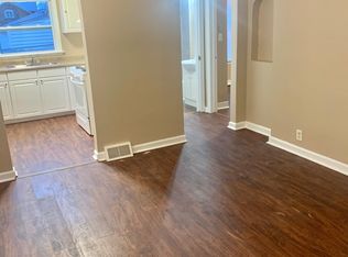 749 Front St APT 6, Aurora, IL 60505