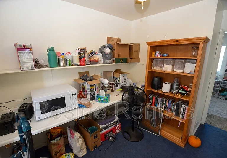 686 Darwin Ave #3 — Photo 5