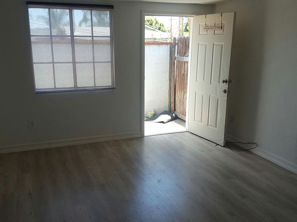 1st image of 208 N Winton Ave
