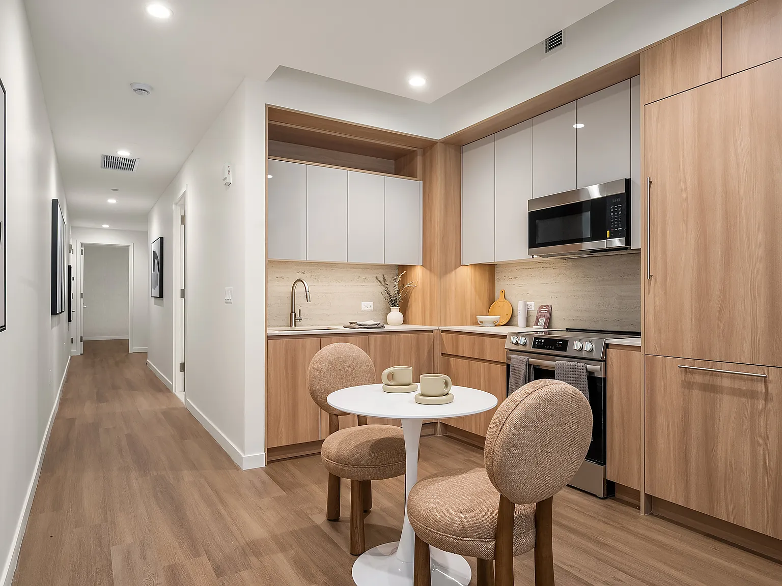 180 Pearl Street — Photo 3