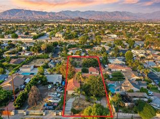 9572 Beachy Ave, Pacoima, CA 91331