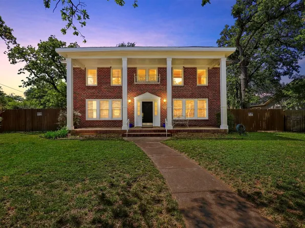 2424 N Edgewood Ter, Fort Worth, TX 76103