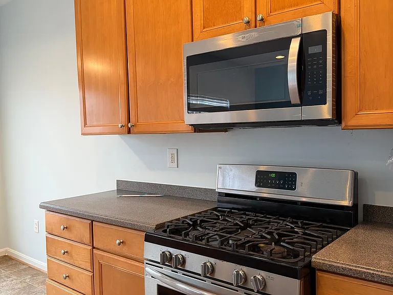 206 Raynar Ct — Photo 27