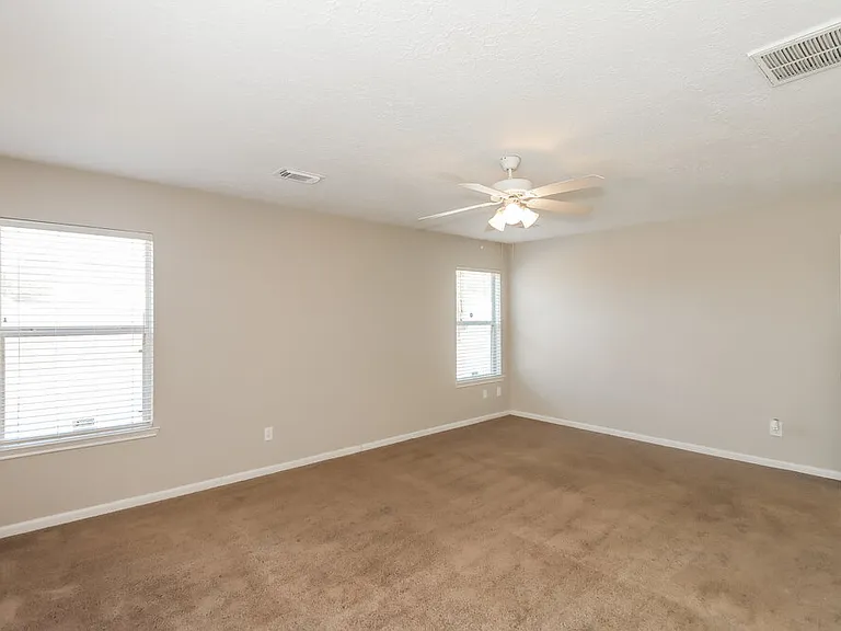19811 Breezy Cove Ct — Photo 10