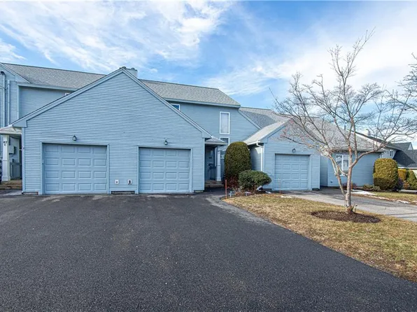 87 Nipmuc Trl #D, North Providence, RI 02904