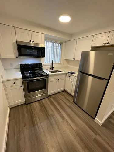 4230-4242 State St Photo 1