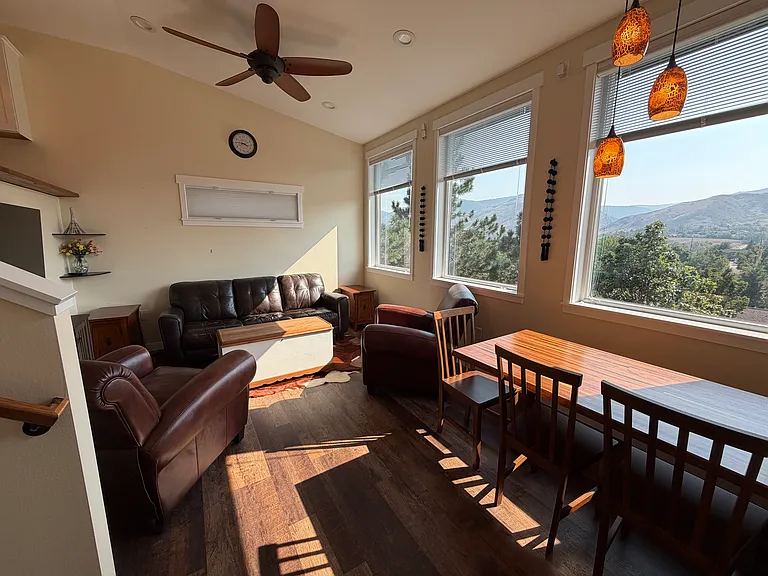 649 Partridge Cir #1 — Photo 4
