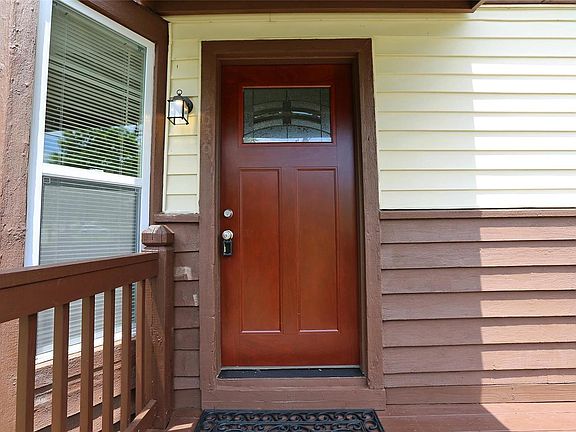 3rd image of 10639 Canter Way