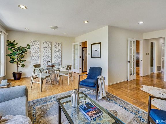 4th image of 44 Mayfield Ave