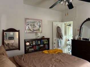 428 N 33rd St #3R, Philadelphia, PA 19104