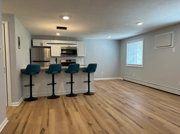 319 Park St APT 4, Syracuse, NY 13203