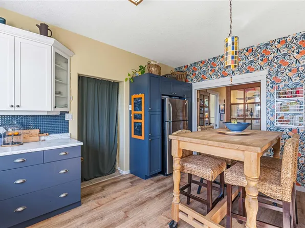 245 Sabiston St, Nanaimo, BC V9R 1M4