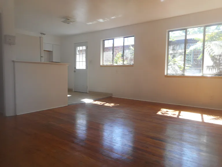 1559 G St — Photo 5