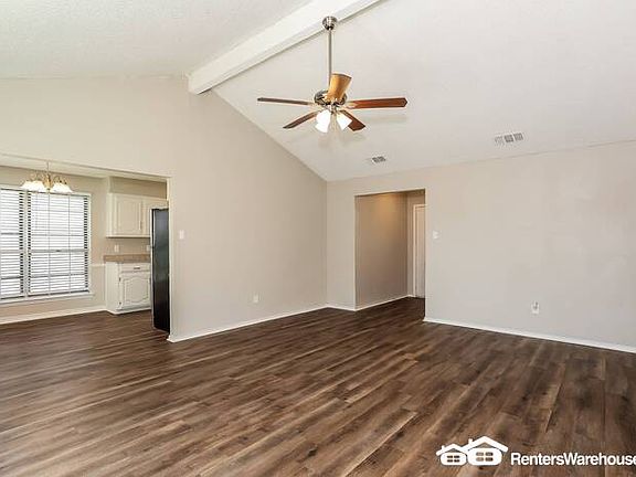 5th image of 208 Rose Way