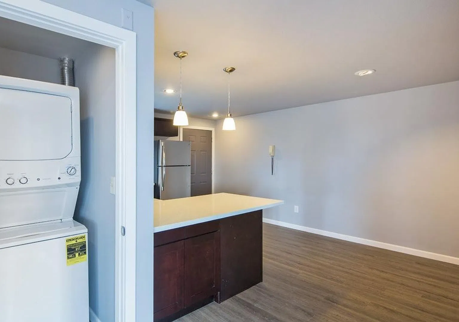 Comfortable North Seattle Living Near Green Lake! — Photo 3