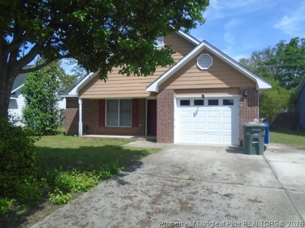 6334 Greycliff Dr, Fayetteville, NC 28314