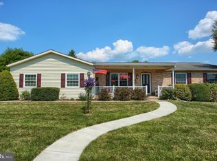 2715 Colonial Rd, Harrisburg, PA 17112