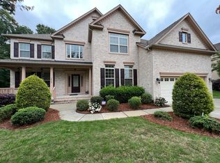 1812 Seahorse Ct, Cary, NC 27519