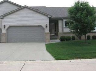 53248 Glen Oak Dr, Chesterfield, MI 48051