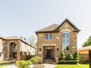 6105 Elm St, Morton Grove, IL 60053