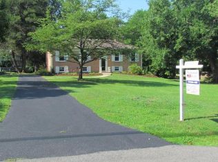 10129 Glenmere Rd, Fairfax, VA 22032