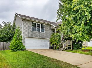 1229 E 18th St, Norwalk, IA 50211
