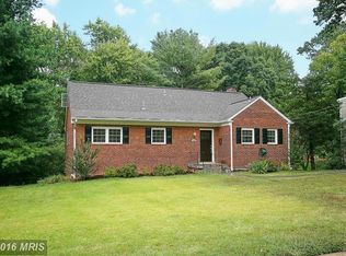 6309 Eppard St, Falls Church, VA 22044