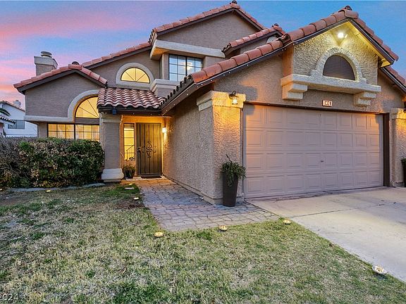 3rd image of 1324 Operetta Way