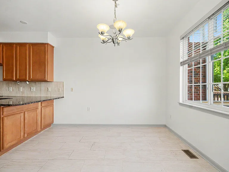 29307 Douglas Dr — Photo 6
