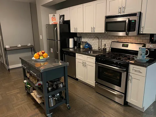 Rented by Bruma Realty LLC | media 4