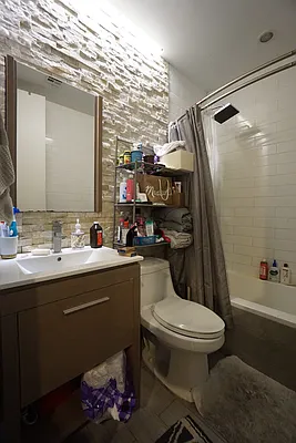 Rented by Rennit Inc. | media 23