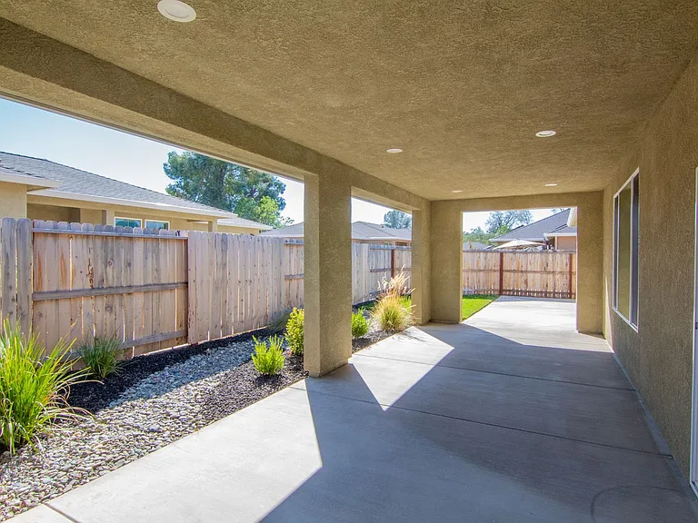 6073 Fallworth Dr — Photo 22