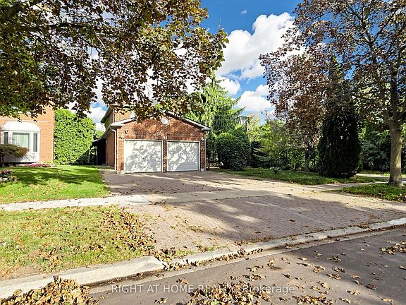 2nd image of 43 Topham Cres