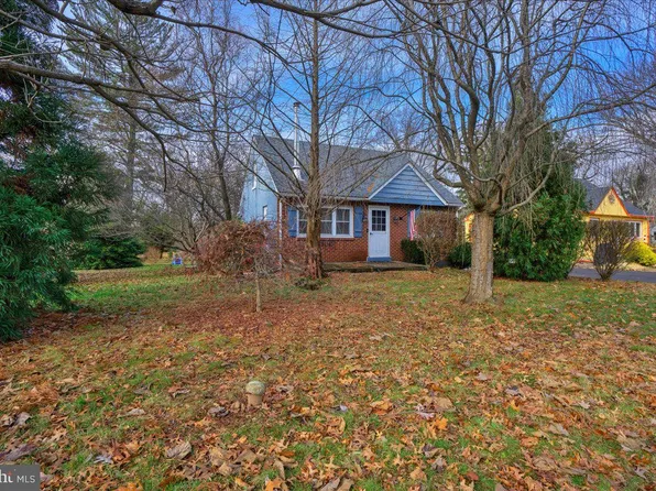 2114 N Line St, Lansdale, PA 19446