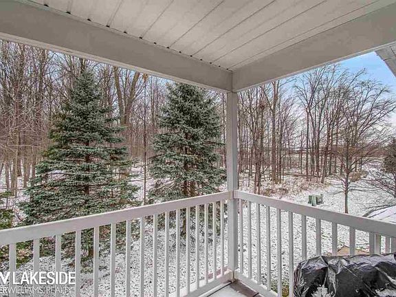 5th image of 5331 Twin Oaks Dr #126