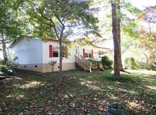 527 Sam Vanhook Ln, Franklin, NC 28734