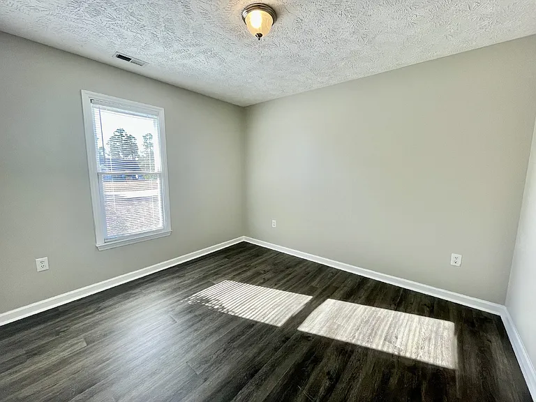 184 Brandywood Ct — Photo 14